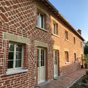 maison en modénature imitation brique à caen.