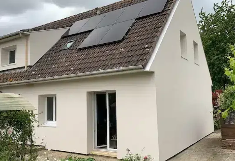 maison avec une rénovation extérieure complete.